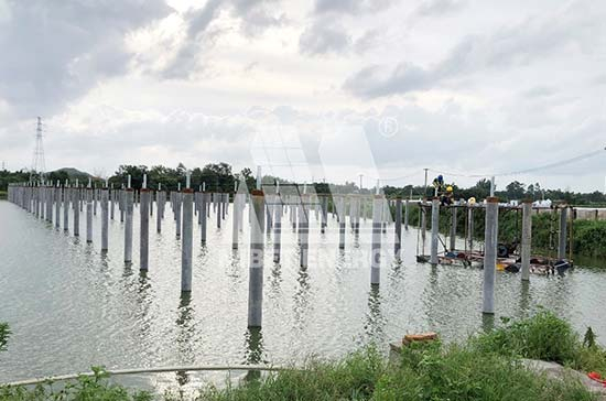 漁業(yè)養(yǎng)殖+光伏發(fā)電！邁貝特廣東開(kāi)平50MW漁光互補(bǔ)光伏項(xiàng)目開(kāi)工