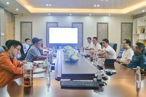 廈門(mén)市集美區(qū)副區(qū)長(zhǎng)曾勝軍一行走訪邁貝特指導(dǎo)工作