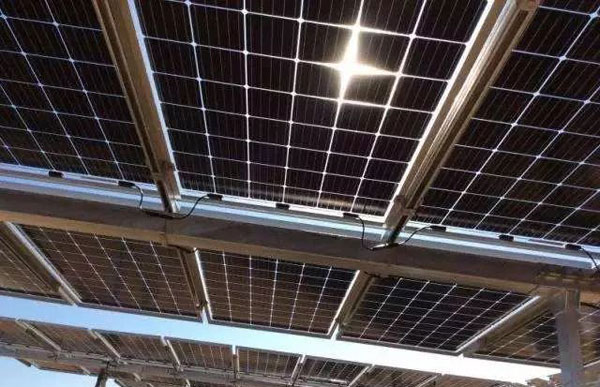 雙面太陽能電池板的優(yōu)勢